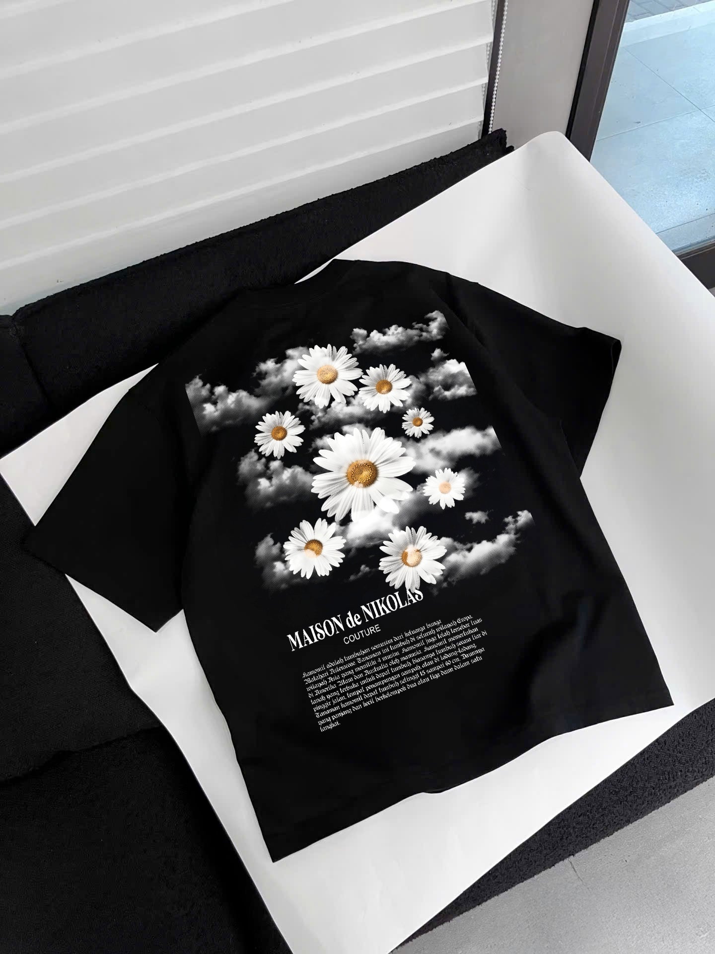 BLOOM IN SILENCE TEE