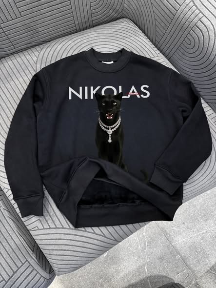 Cat Midjourney V2 Sweater