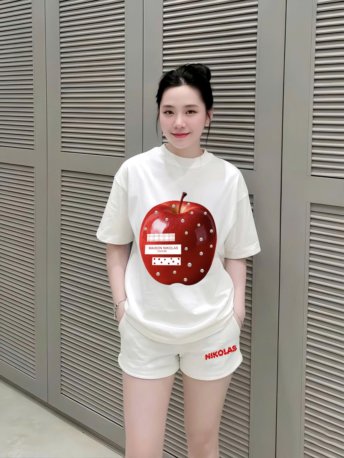 S / Trắng