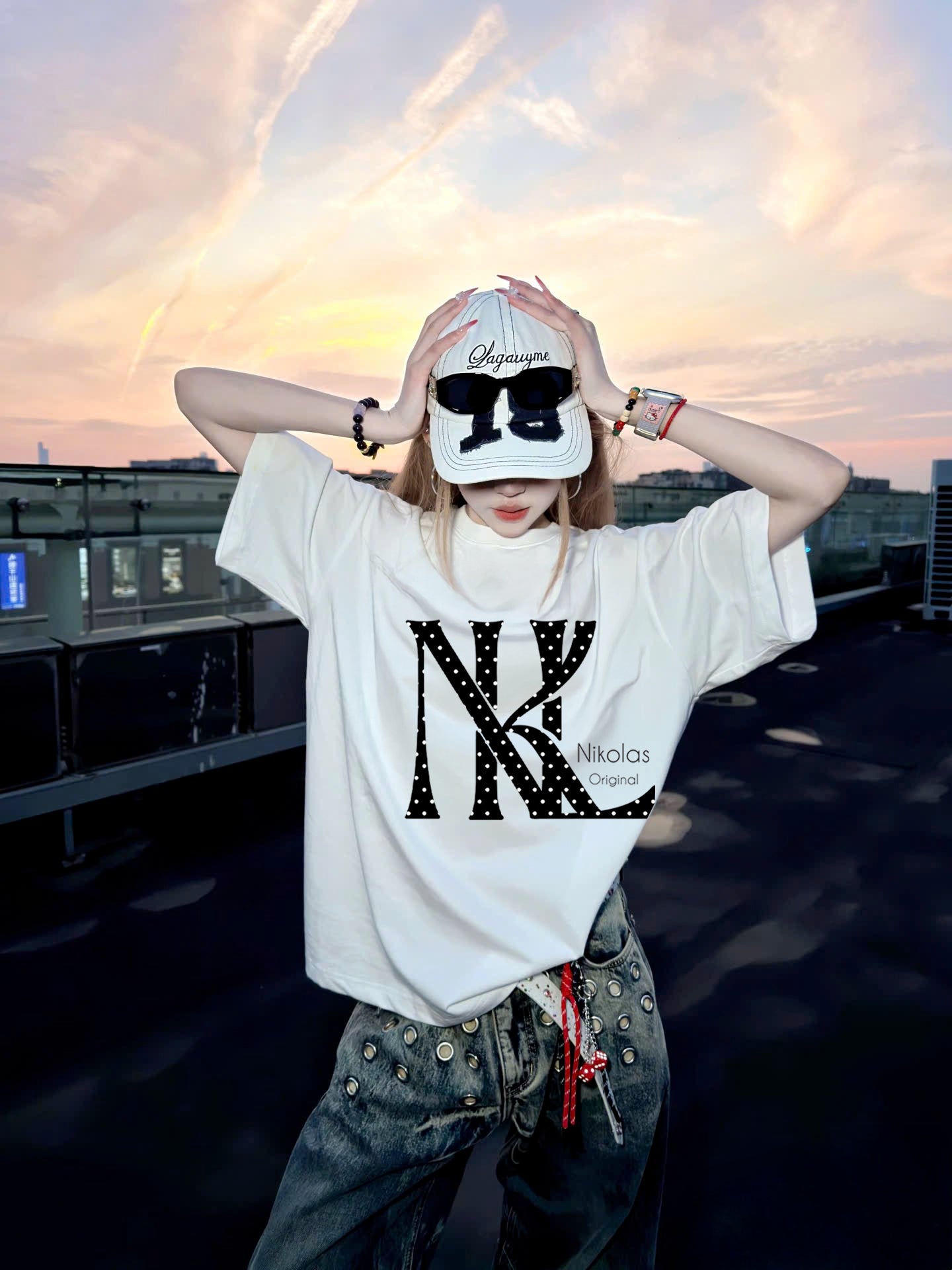 POLKA DOT NIKO LOGO  TEE
