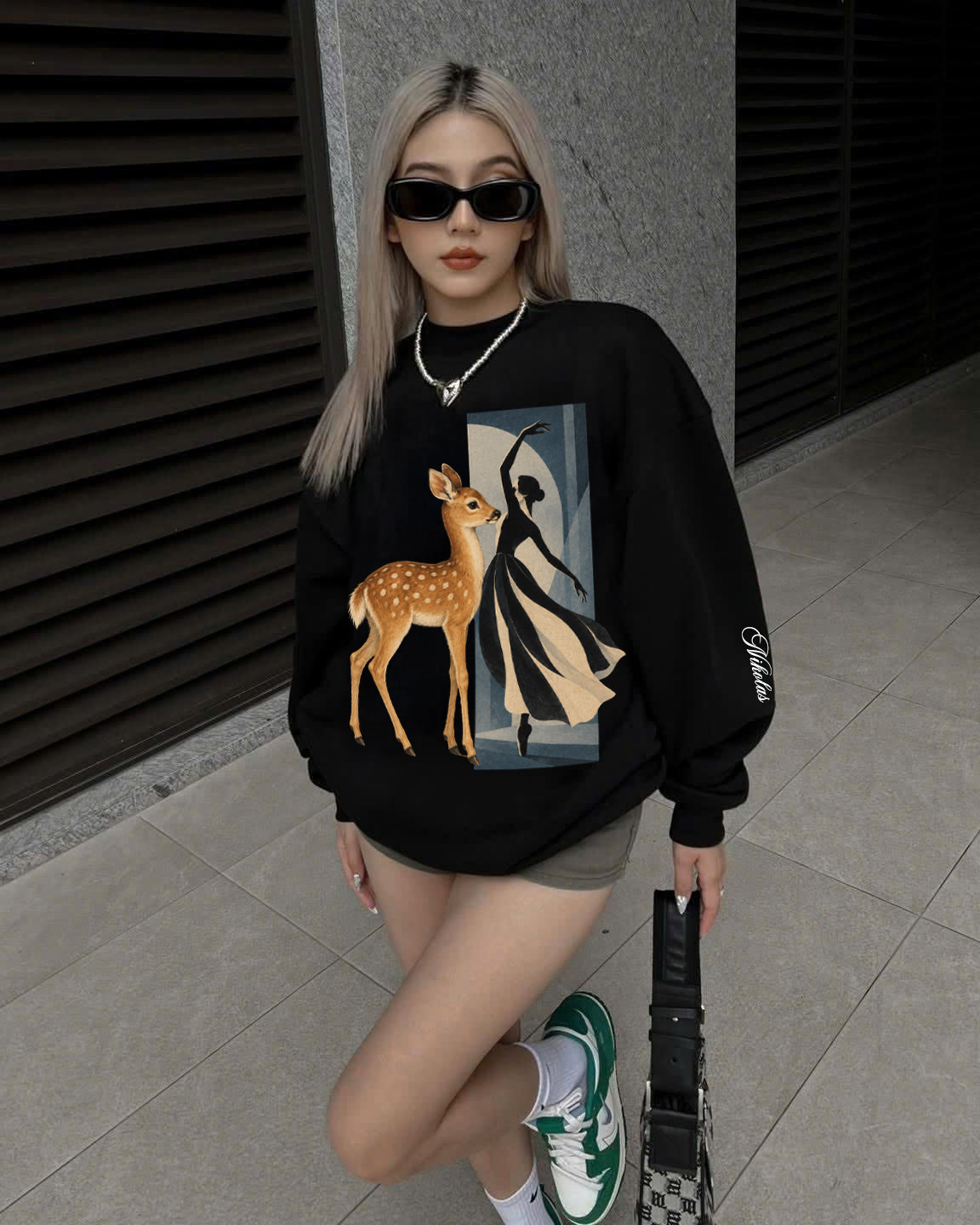 𝐌𝐨𝐨𝐧𝐥𝐢𝐠𝐡𝐭 𝐁𝐚𝐥𝐥𝐞𝐭 Sweater
